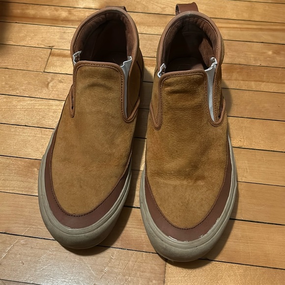 Slip on waterproof vans size 11 men’s - Picture 2 of 5